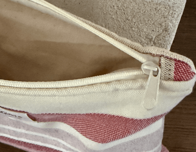Pochette rayée